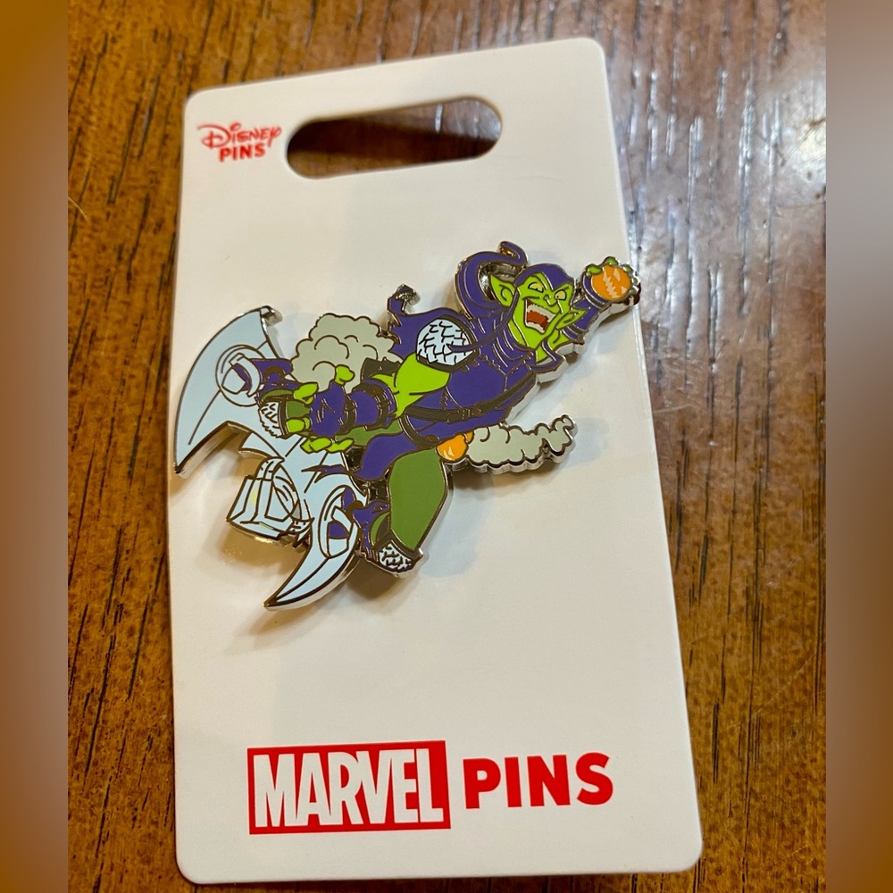 Disney Marvel Spiderman Green Goblin Pin New Trading